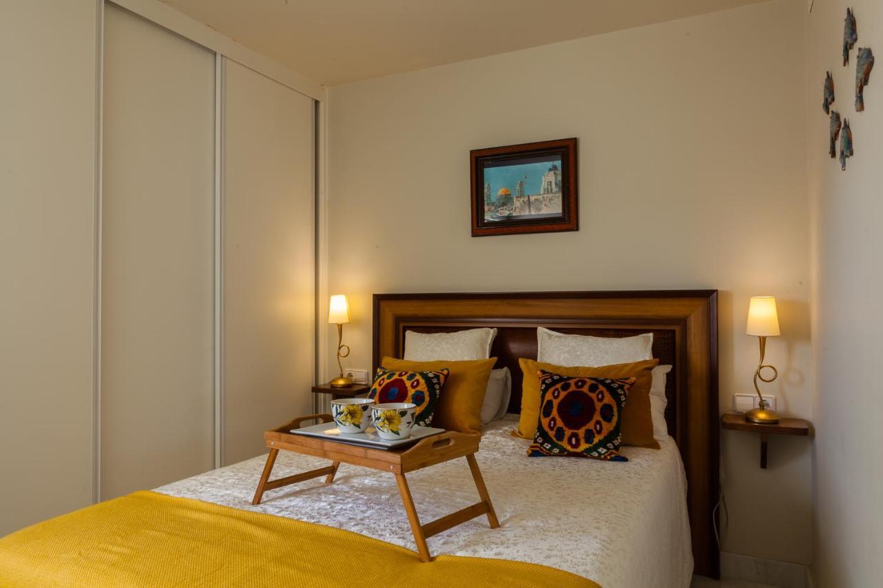***** Attic With Impressive Views And Jacuzzi Apartamento Cádis Exterior foto